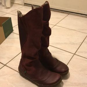 El Naturalista burgundy leather/ suede boots